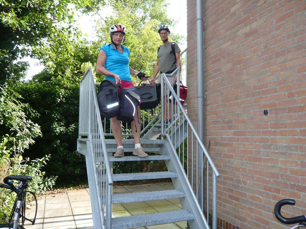 Dorpslogement Pieterburen Esterno foto